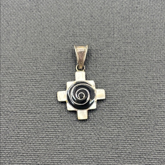 VTG 950 sterling silver Peruvian Chakana black onyx w/mother of pearl inlay boho - Picture 7 of 11